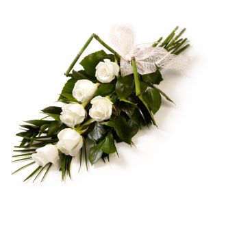 Csendes Búcsú fehér rózsa sírcsokor – 6 szál